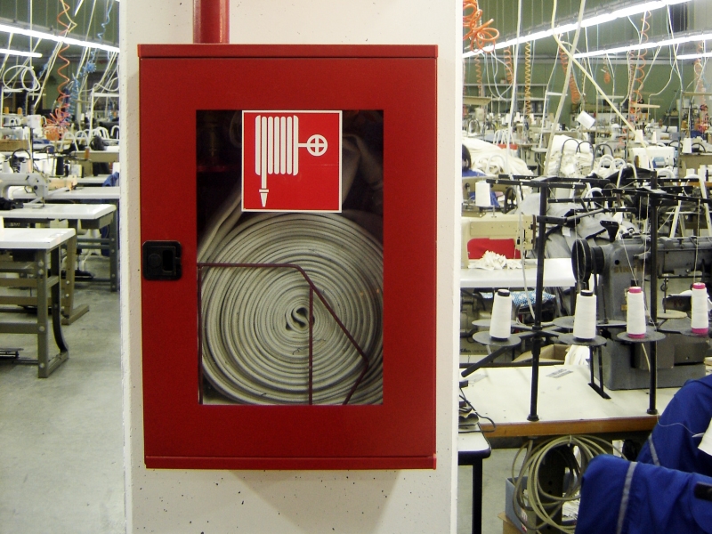 Santana Jud. Arad | Instalatii electrice/mecanice industriale - Hidrant interior